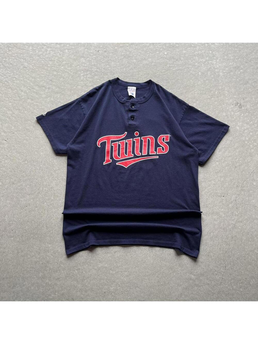 Vintage 90s Minnesota Twins Henley Graphic T-Shirt